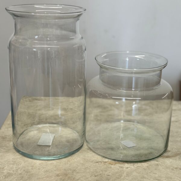 ואזות זכוכית שקופה